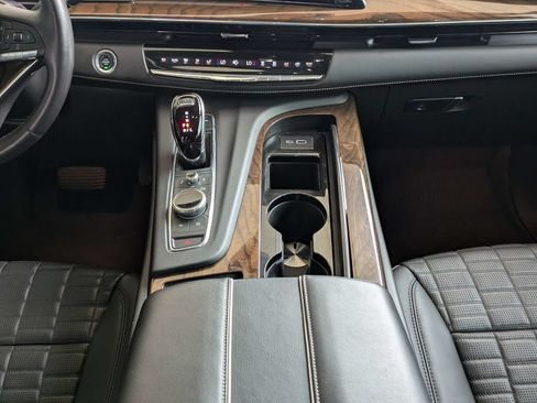 Certified 2023 Cadillac Escalade Sport Platinum w/ LPO, ONYX Package AWD/4WD image 19