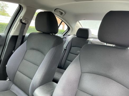 Used 2014 Chevrolet Cruze Eco w/ Enhanced Safety Package FWD image 11