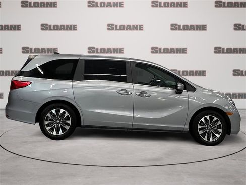 Used 2024 Honda Odyssey EX-L image 6