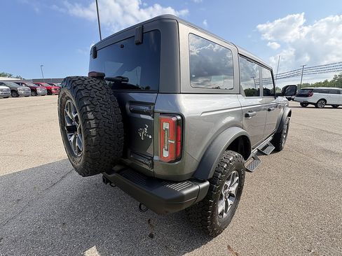 Used 2023 Ford Bronco Badlands AWD/4WD image 5