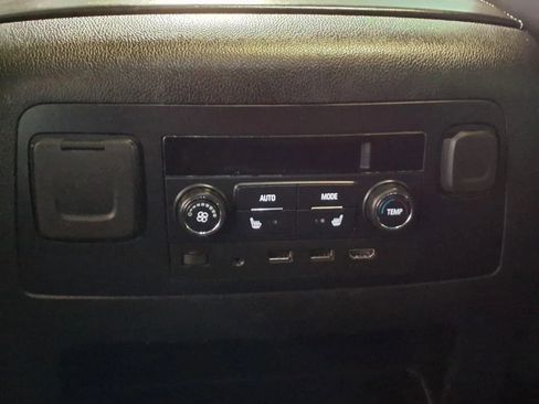 Used 2020 GMC Yukon Denali w/ Denali Ultimate Package image 19