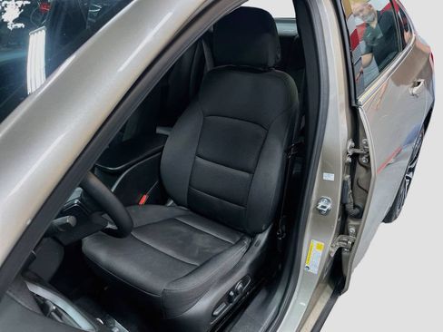 Used 2025 Chevrolet Malibu RS FWD image 19