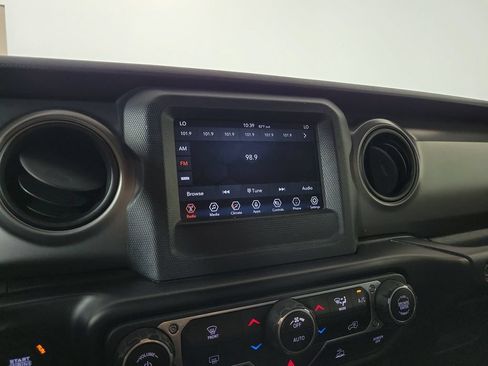 Used 2021 Jeep Wrangler Sport AWD/4WD image 20