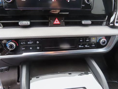 Used 2023 Kia Sportage LX image 26