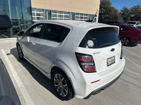 Used 2018 Chevrolet Sonic LT image 6