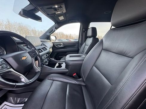 Used 2021 Chevrolet Tahoe LT w/ Luxury Package AWD/4WD image 12
