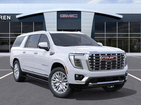 New 2026 GMC Yukon XL Denali w/ Sun & Power Step Package image 7