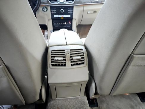 Used 2016 Mercedes-Benz E 350 Sedan image 30