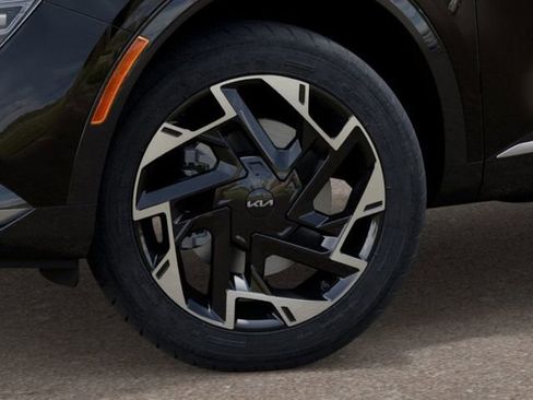 Used 2025 Kia Sportage SX image 9
