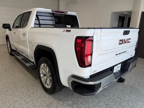 Used 2021 GMC Sierra 1500 SLT w/ SLT Premium Package AWD/4WD image 5