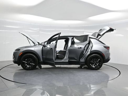 New 2026 Chevrolet Equinox EV LT AWD/4WD image 45