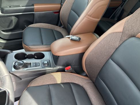 Used 2025 Ford Bronco Sport Outer Banks w/ Outer Banks Tech Package+ image 29