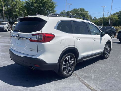 Used 2024 Subaru Ascent Limited w/ Technology Package AWD/4WD image 6