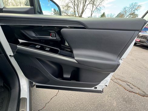 Used 2024 Toyota bZ4X AWD image 26