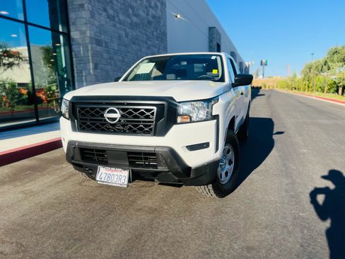 Used 2023 Nissan Frontier S w/ Technology Package AWD/4WD image 19
