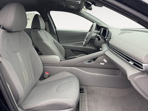 New 2026 Hyundai Elantra Sport FWD image 15
