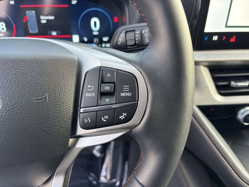 Used 2025 Ford Explorer Active image 20