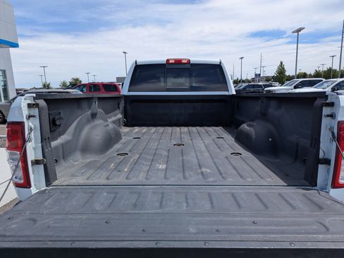 Used 2024 RAM 3500 Tradesman w/ Chrome Appearance Group AWD/4WD image 32