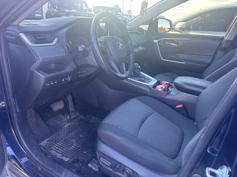 Used 2019 Toyota RAV4 XLE w/ Convenience Package AWD/4WD image 2