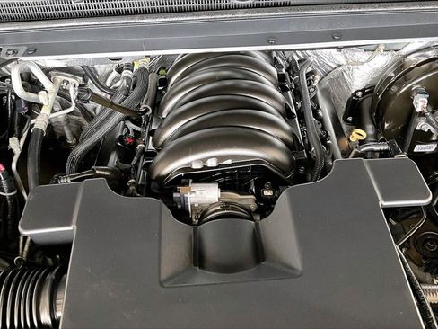 Used 2017 Chevrolet Tahoe LT image 32