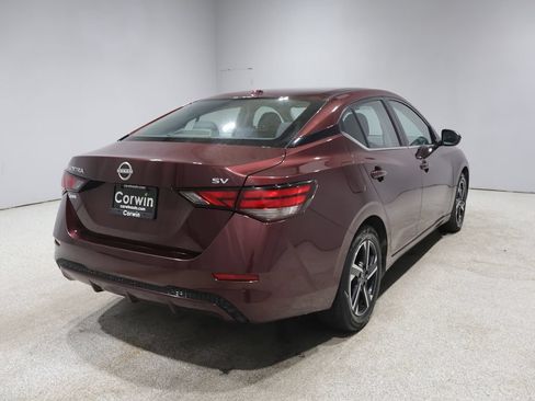 Used 2024 Nissan Sentra SV FWD image 2