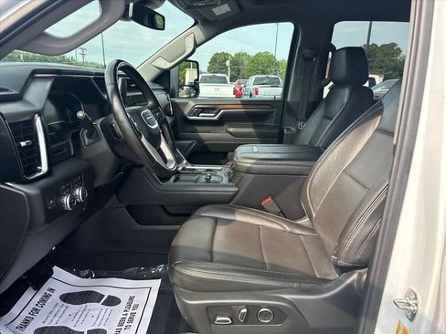 Used 2024 GMC Sierra 2500 Denali AWD/4WD image 24