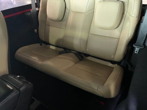 Used 2019 Jeep Wrangler Rubicon w/ Cold Weather Group image 22