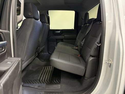 Used 2020 Chevrolet Silverado 2500 Custom w/ Custom Value Package image 20