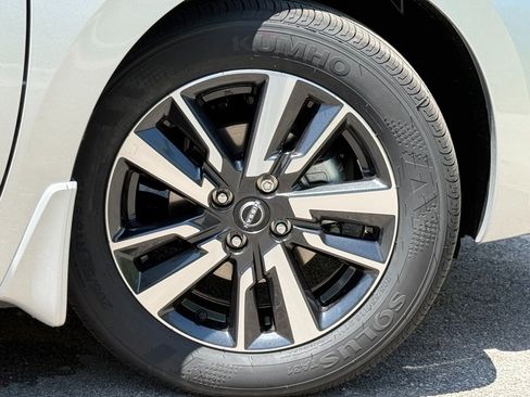 Certified 2025 Nissan Versa S w/ S Plus Package image 10