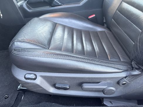 Used 2005 Ford Mustang GT image 16