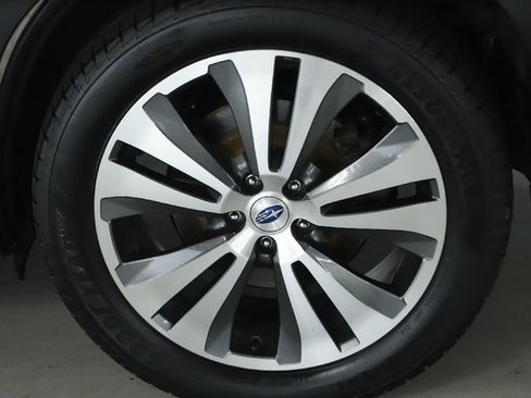 Used 2019 Subaru Ascent Limited w/ Popular Package #3 image 43