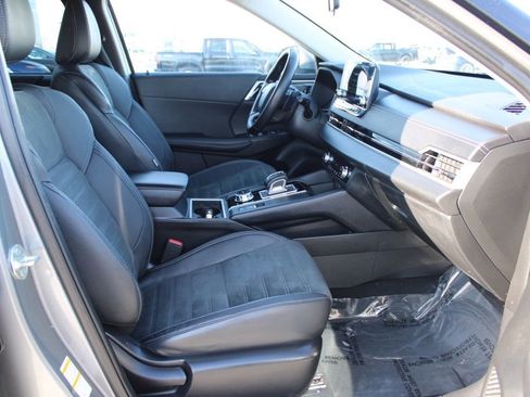 Used 2022 Mitsubishi Outlander SE image 20