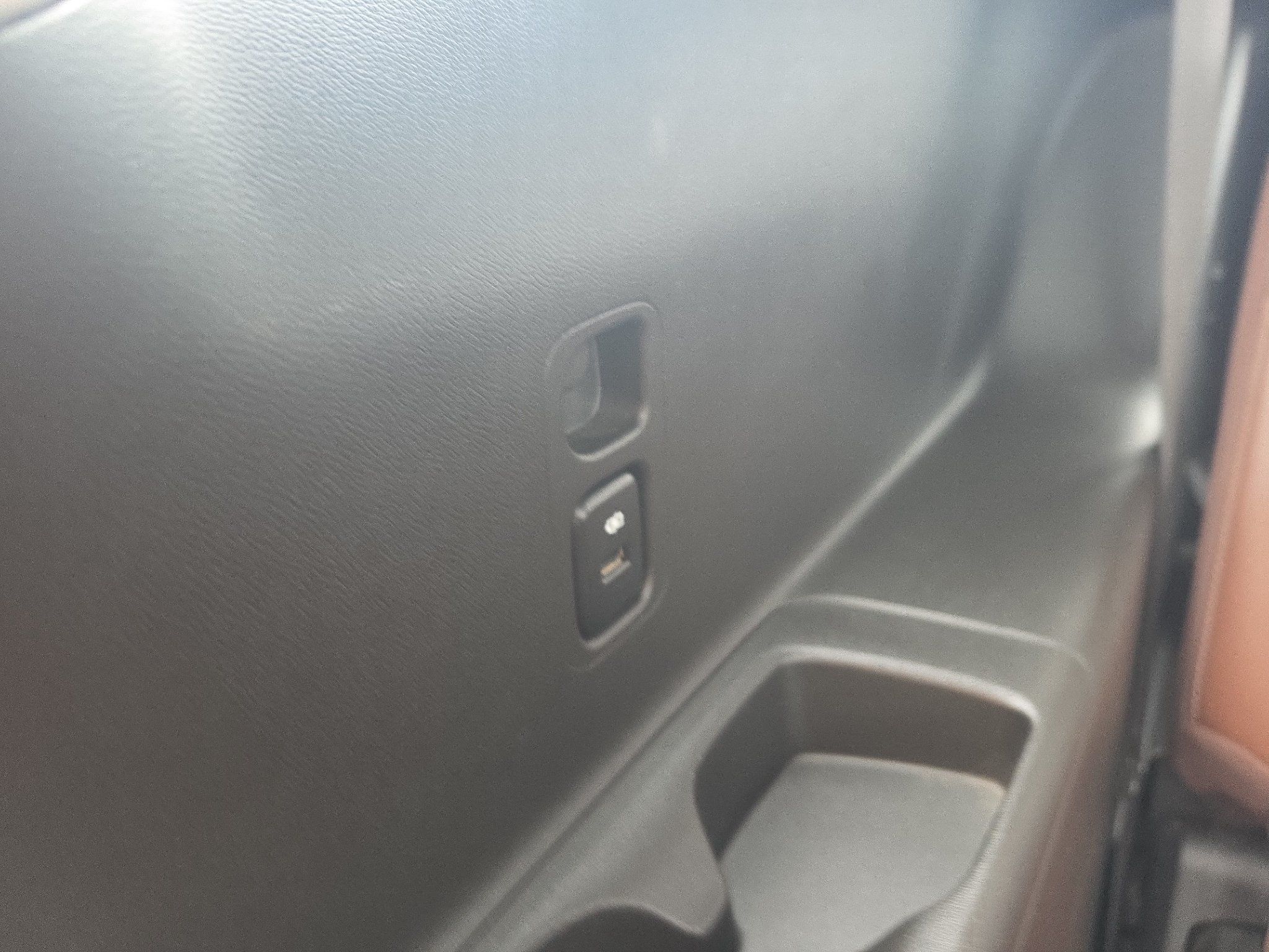 Used 2018 Buick Enclave Avenir AWD/4WD image 14
