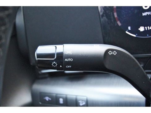 Used 2024 Hyundai Kona SEL w/ Convenience Package FWD image 17