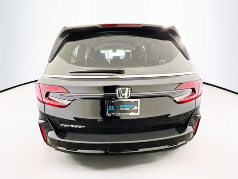 New 2026 Honda Odyssey Elite image 5