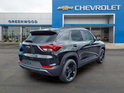New 2026 Chevrolet TrailBlazer LT w/ Convenience Package FWD image 3
