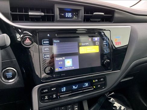 Used 2019 Toyota Corolla XLE image 8