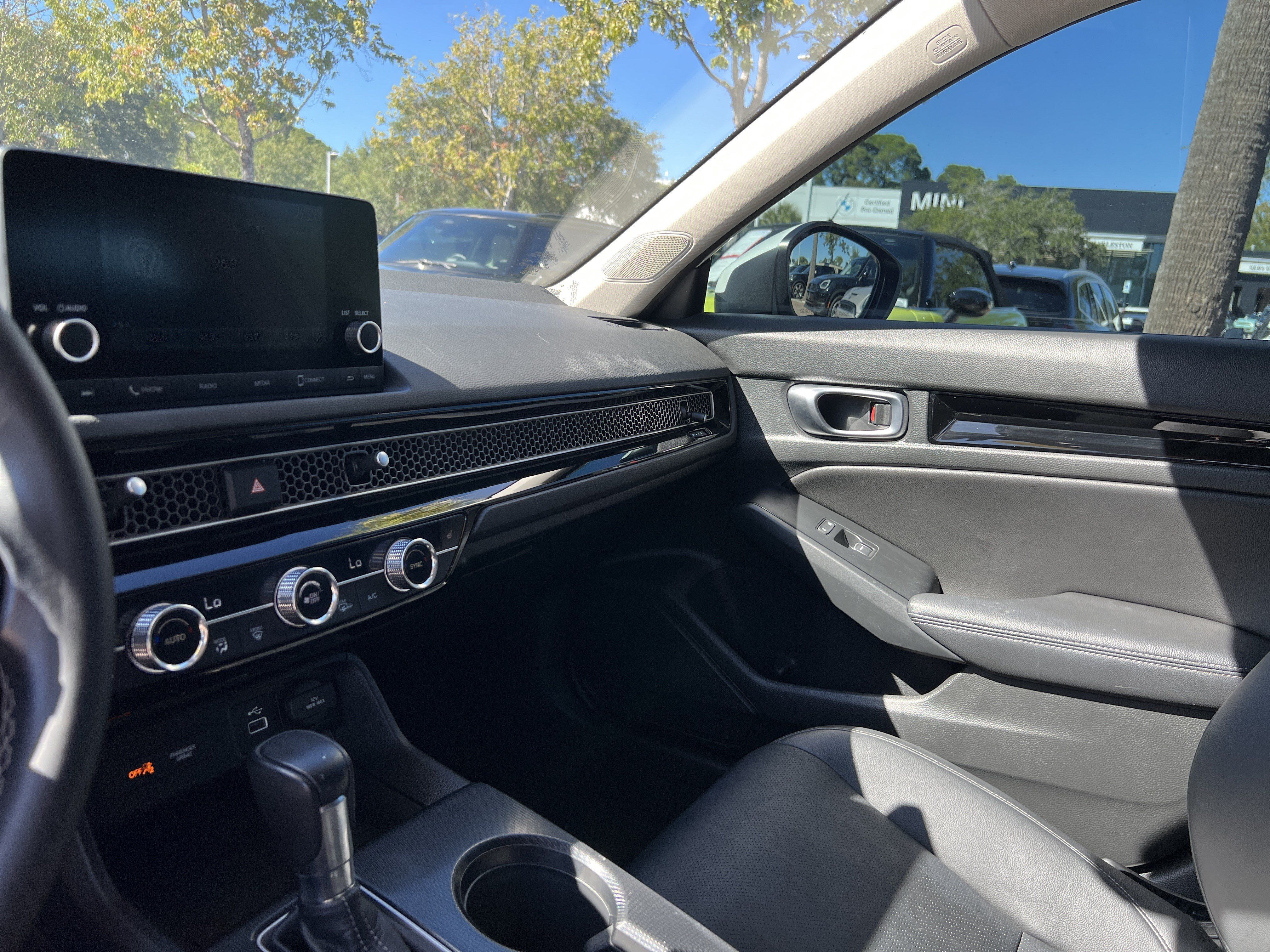 Used 2024 Honda Civic EX-L image 29