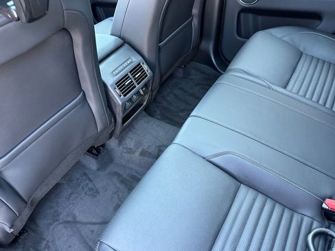 New 2025 Land Rover Discovery Sport Dynamic SE image 16