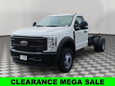New 2025 Ford F550 4x4 Regular Cab Super Duty image 7