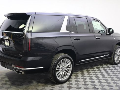 New 2026 Cadillac Escalade Luxury w/ Touring Package AWD/4WD image 7