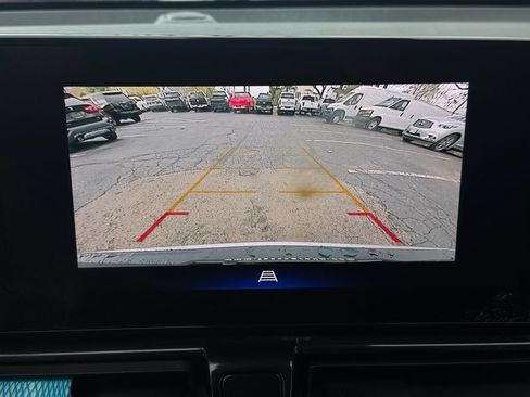 Used 2025 Chevrolet TrailBlazer LT AWD/4WD image 30