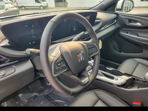 New 2026 Buick Envista Sport Touring FWD image 10
