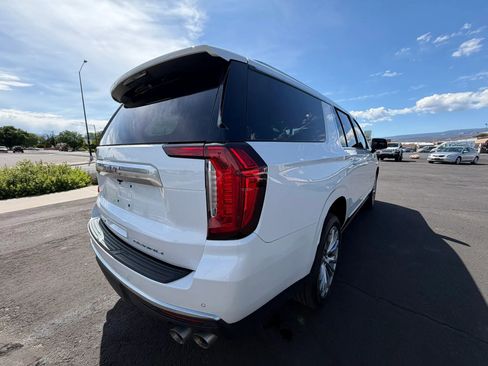 Used 2021 GMC Yukon XL Denali AWD/4WD image 6