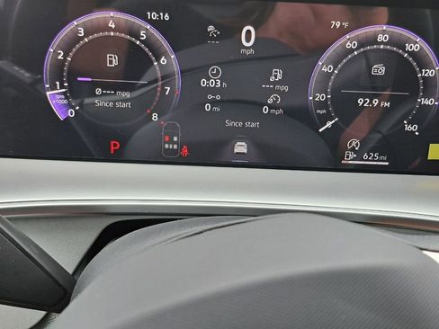 New 2026 Volkswagen Tiguan SE R-Line FWD image 11