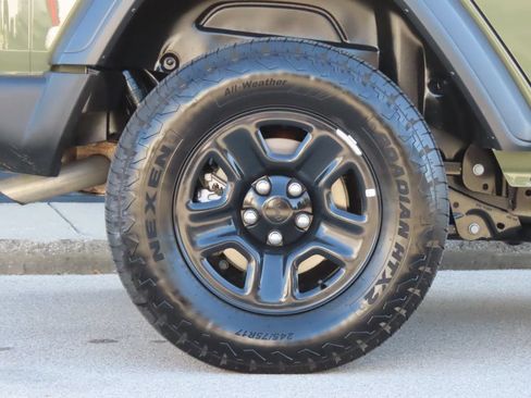 Used 2026 Jeep Wrangler Unlimited Sport AWD/4WD image 15