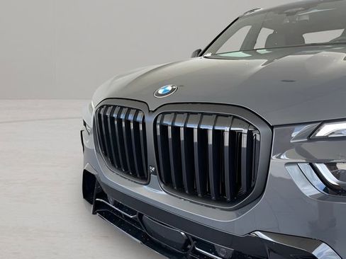 Used 2026 BMW X7 xDrive40i w/ M Sport Package AWD/4WD image 2
