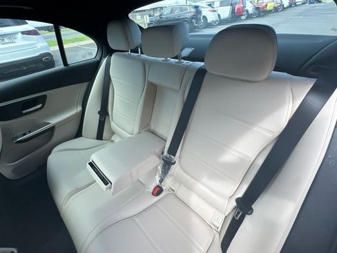 Used 2025 Mercedes-Benz C 300 Sedan image 21