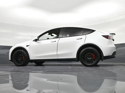 Used 2021 Tesla Model Y Performance AWD/4WD image 30