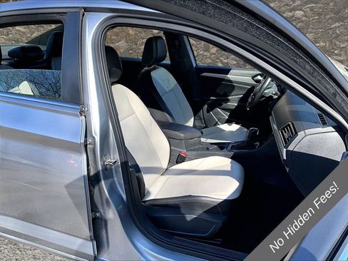 Used 2020 Volkswagen Jetta R-Line FWD image 6